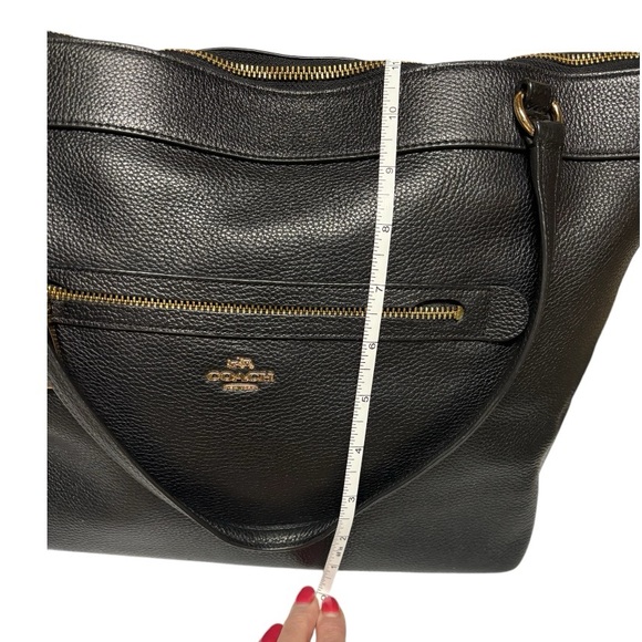 COACH TOTE, TYLER PEBBLE LEATHER, BLACK & GOLD, CROSSBODY, UNBRANDED CHAIN - Picture 13 of 15